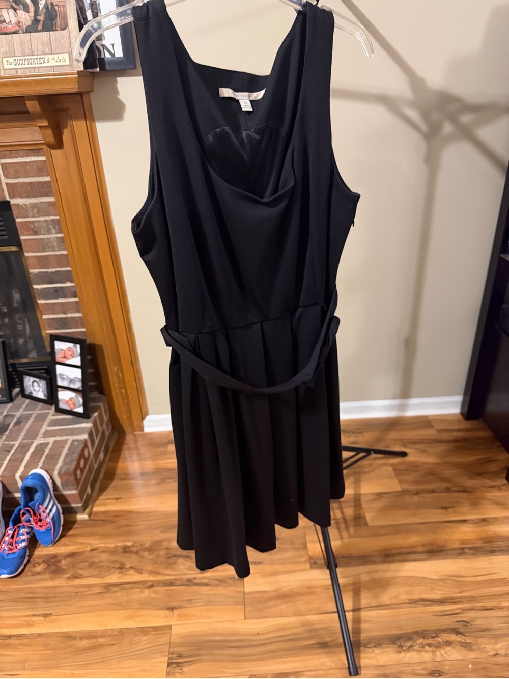 Lauren Conrad Black Sleeveless Belted Dress Size 16